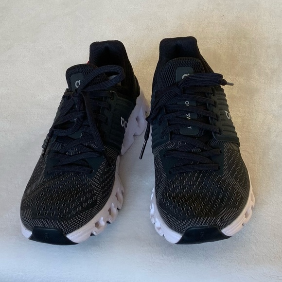 ON Cloudswift  women’s Running Sneakers - Picture 2 of 16